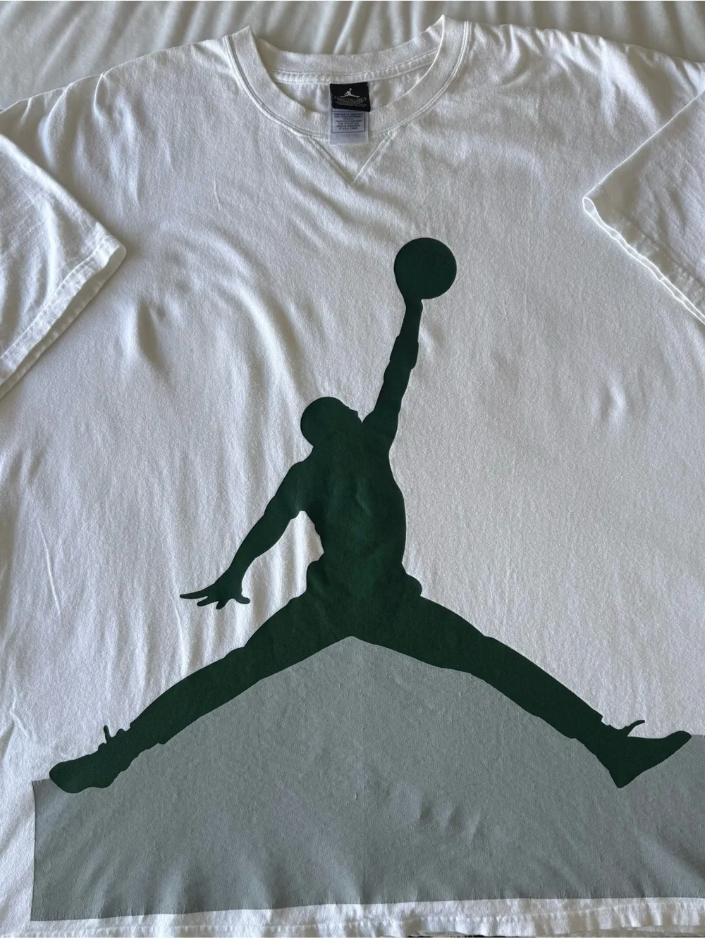 Vintage Jordan White T-Shirt with green Jumpman